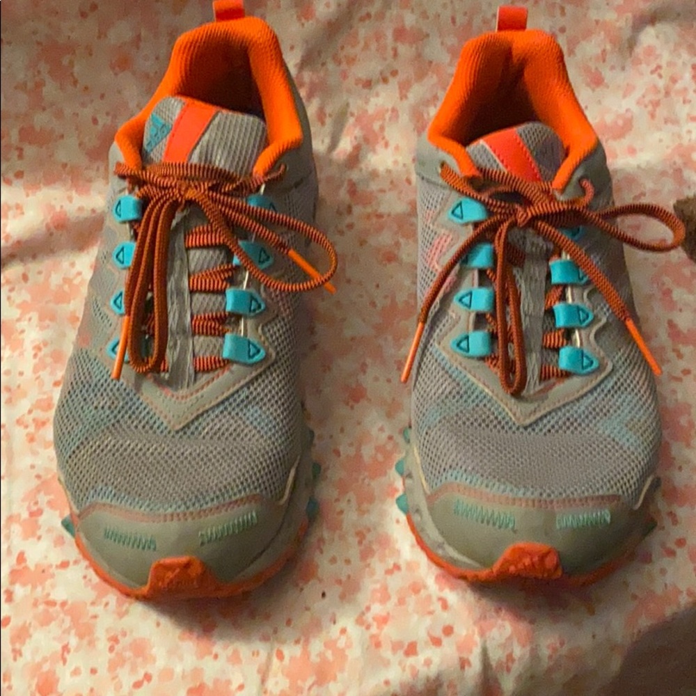 Women’s Adidas Vigor